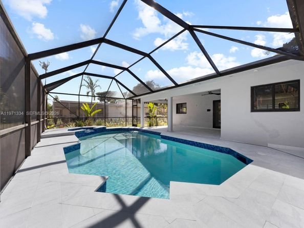 2537 NW 116th Ter, Coral Springs FL 33065