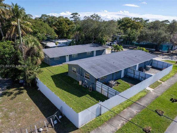 1721 - 1725 SW 11th Ct, Fort Lauderdale FL 33312