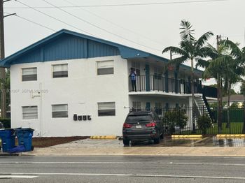 215 W Blue Heron Blvd