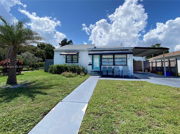 1109 S M St, Lake Worth FL 33460