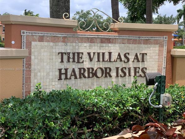 4944 Windward Way 1401, Dania Beach FL 33312