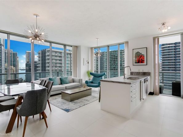 79 SW 12th St 2306S, Miami FL 33130