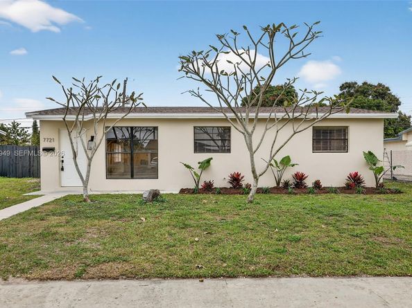 7721 NW 35th St, Davie FL 33024