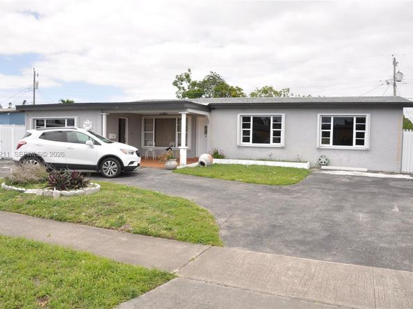1301 W 61st Pl, Hialeah FL 33012