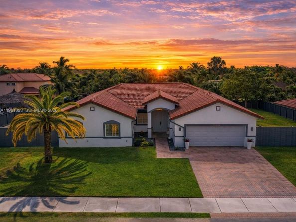 14214 SW 289th Ter, Homestead FL 33033