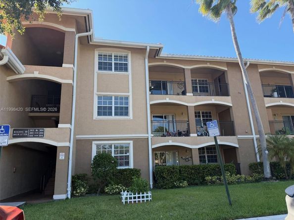 200 SW 117th Ter 10103, Pembroke Pines FL 33025