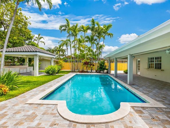 13820 SW 82nd Ave, Palmetto Bay FL 33158