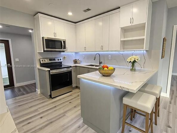 781 NW 108th St, Miami FL 33168