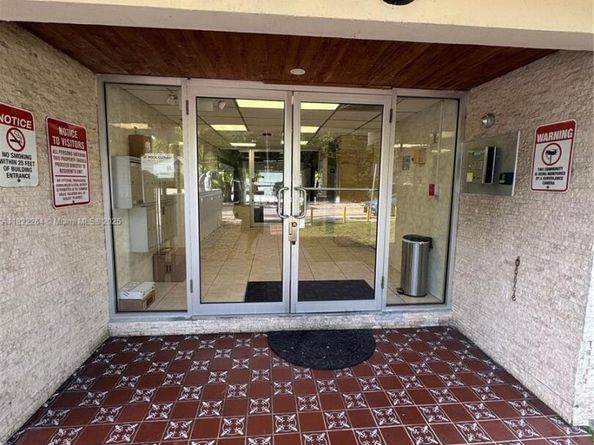 1225 NE 124th St 46A, North Miami FL 33161