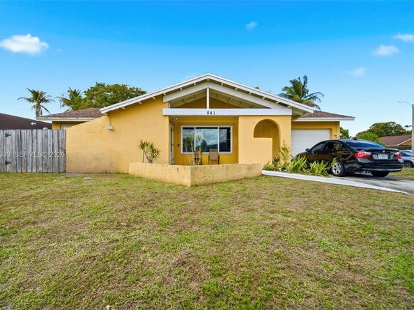 841 SW 55th Ave, Margate FL 33068