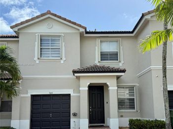 909 NE 42nd Ave
