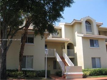 16304 Glenmoor Dr