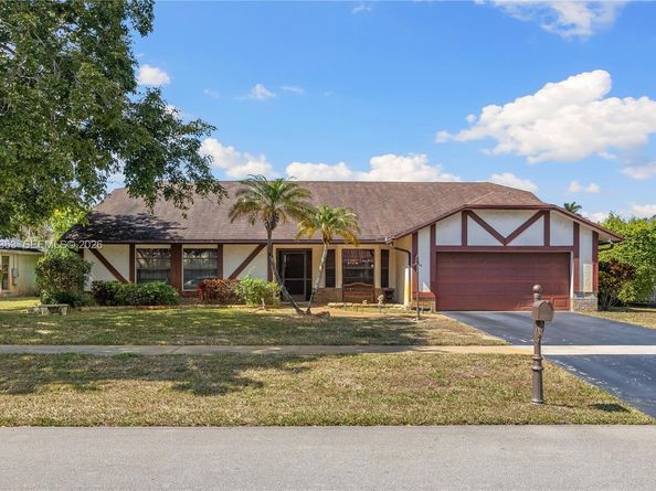 21193 Raindance Ln, Boca Raton FL 33428