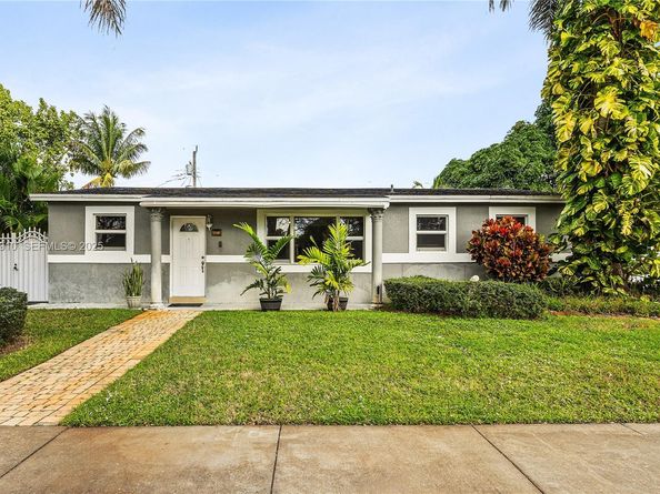 401 NW 183rd St, Miami Gardens FL 33169