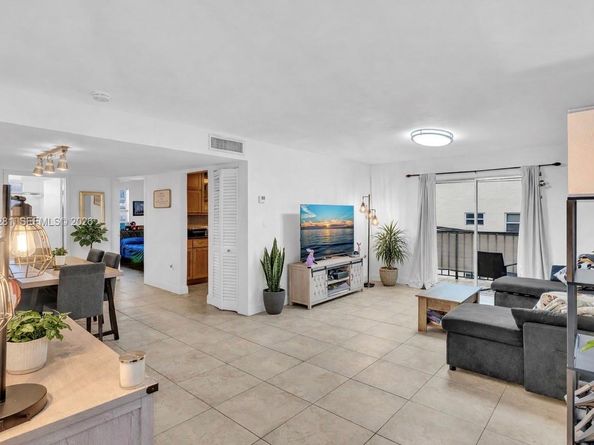 1236 Alton Rd 304, Miami Beach FL 33139