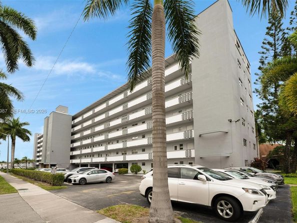 1000 NE 14th Ave 602, Hallandale Beach FL 33009