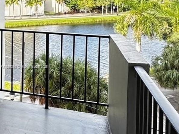 16450 Miami Dr 503, North Miami Beach FL 33162