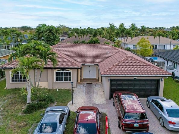 15330 SW 170th Ter, Miami FL 33187