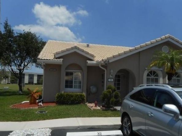 3171 Holiday Springs Blvd 325, Margate FL 33063