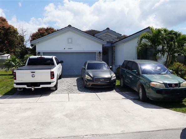 16869 SW 109th Pl, Miami FL 33157