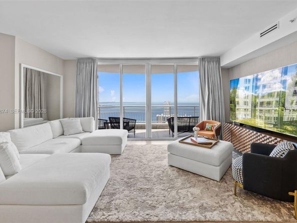 848 Brickell Key Dr 3403, Miami FL 33131