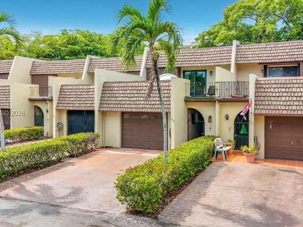 10375 Rue Vendome #4C, Pembroke Pines FL 33026