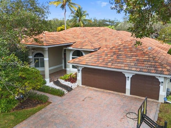 12123 NW 10th Mnr, Coral Springs FL 33071