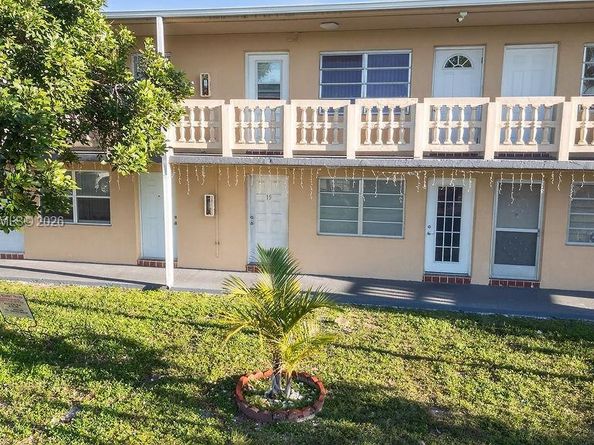 20311 NE 2nd Ave 15, Miami FL 33179