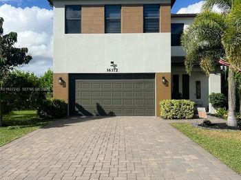 16372 Sandy Shore Dr