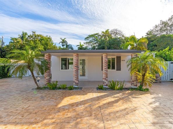 3800 Charles Ter, Miami FL 33133