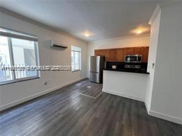 7920 Harding Ave 1, Miami Beach FL 33141