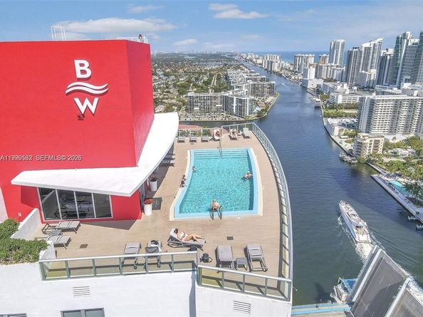 2602 E Hallandale Beach Blvd R1207, Hallandale Beach FL 33009
