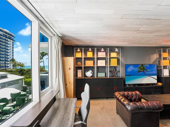 2301 Collins Ave 522, Miami Beach FL 33139
