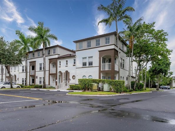 4455 SW 160th Ave 205, Miramar FL 33027