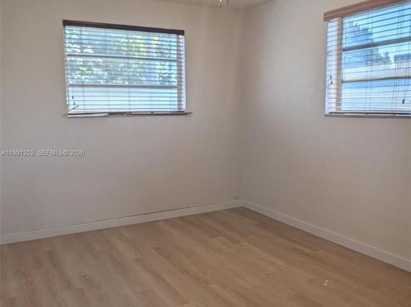 648 E 40th St, Hialeah FL 33013