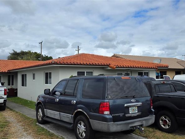 9595 SW 39th St, Miami FL 33165