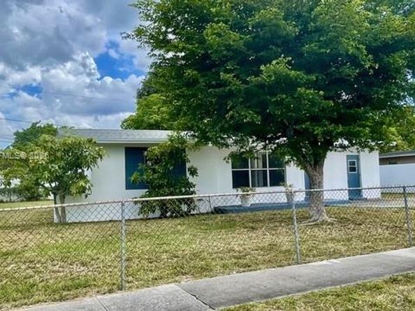 3460 NW 5th Ct, Lauderhill FL 33311