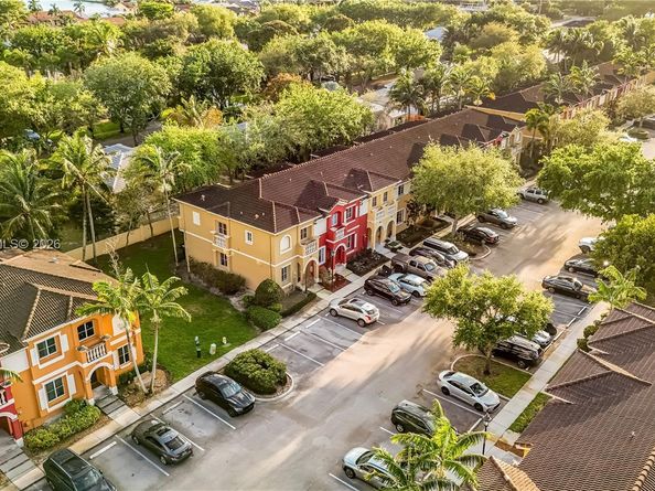 8916 SW 19th St, Miramar FL 33025