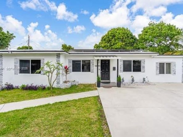 Undisclosed Address #A12019991, Miami FL 33168