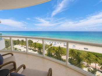 6365 Collins Ave