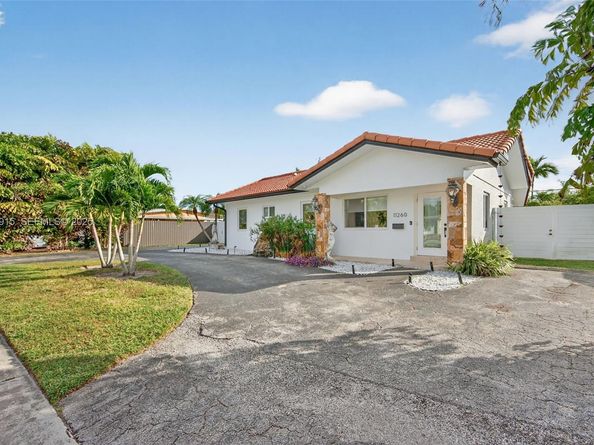 11260 SW 48th St, Miami FL 33165