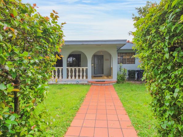 5959 SW 16th Ter, West Miami FL 33155