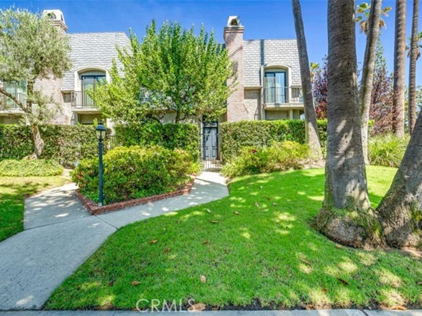 338 S Orange Grove, Pasadena CA 91105