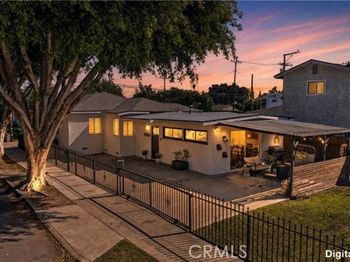 1204 E Poinsettia