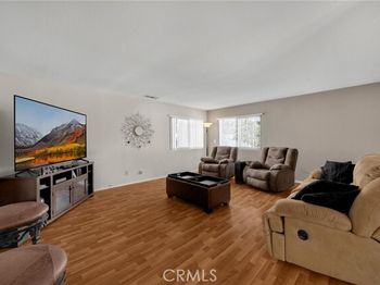 570 W 14th