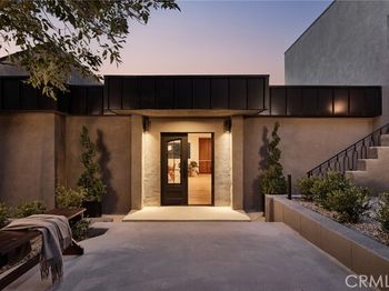 3250 Coldwater Canyon