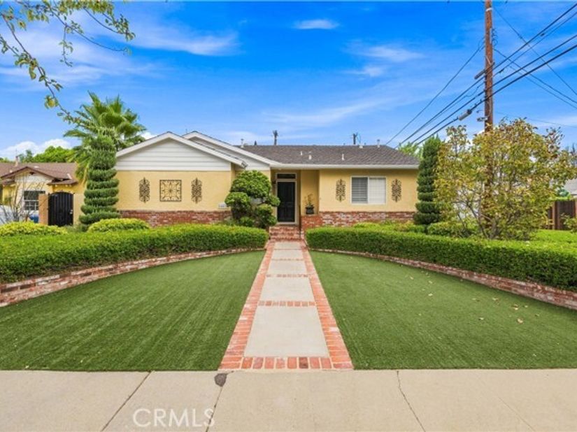 16615 Tupper Street, North Hills (los Angeles) CA 91343