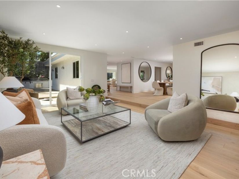 19281 Sierra Cadiz, Irvine CA 92603