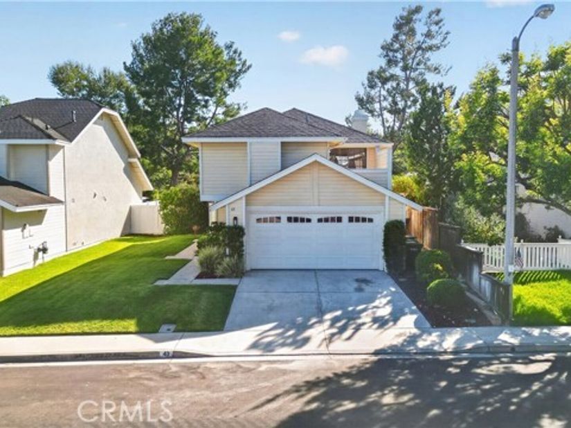 43 Oxbow Creek, Laguna Hills CA 92653
