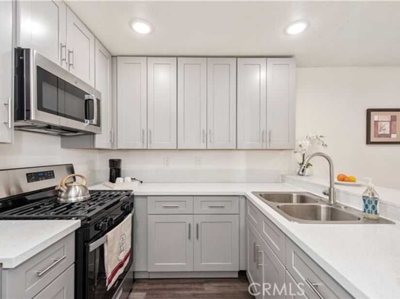 450 E 4th 416, Santa Ana CA 92701
